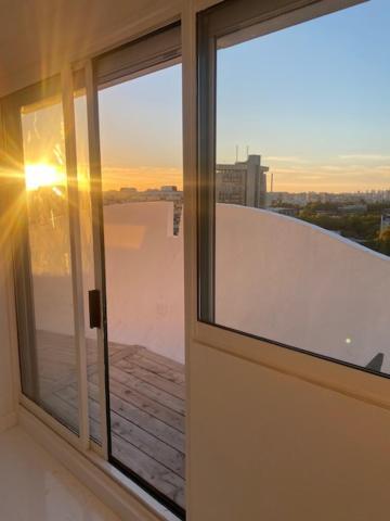 14Eme Et Der Etage "Arty" Avec 2 Chambres Et Vue Panoramique ! Créteil Exterior photo